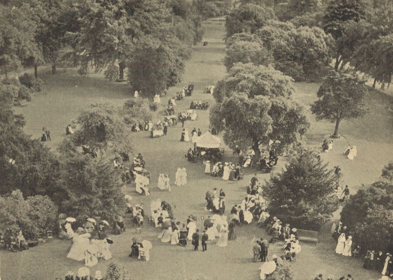 The Mayor's Garden Party at the Pump Room in 1905, from above<br><small><i>Cheltenham Chronicle and Gloucestershire Graphic</i> 15 July 1905</small>